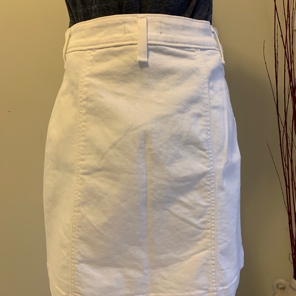 J. Crew Factory Denim Button-Front Skirt. NWT. - Picture 3 of 5